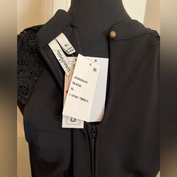 Sleeveless Dress - Picture 5 of 7